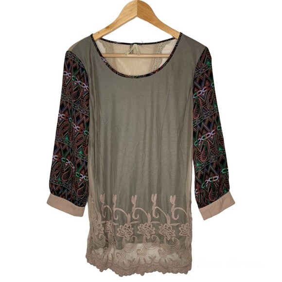 Gimmicks by BKE Lace Top - Picture 3 of 11